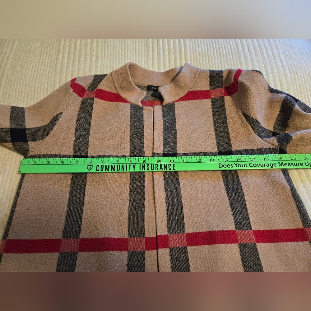 TAHARI PLAID LONG OPEN CARDIGAN - Tan, Black, Red. SIZE XL. - Picture 5 of 9